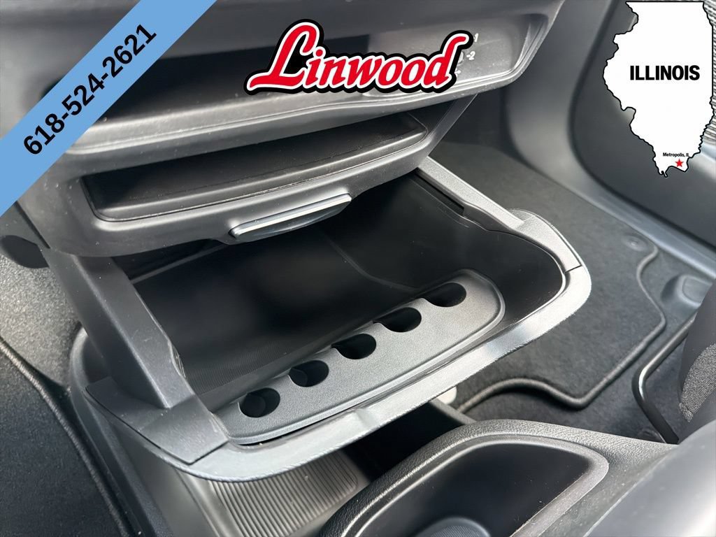 New 2026 Chrysler Pacifica Select FWD image 23