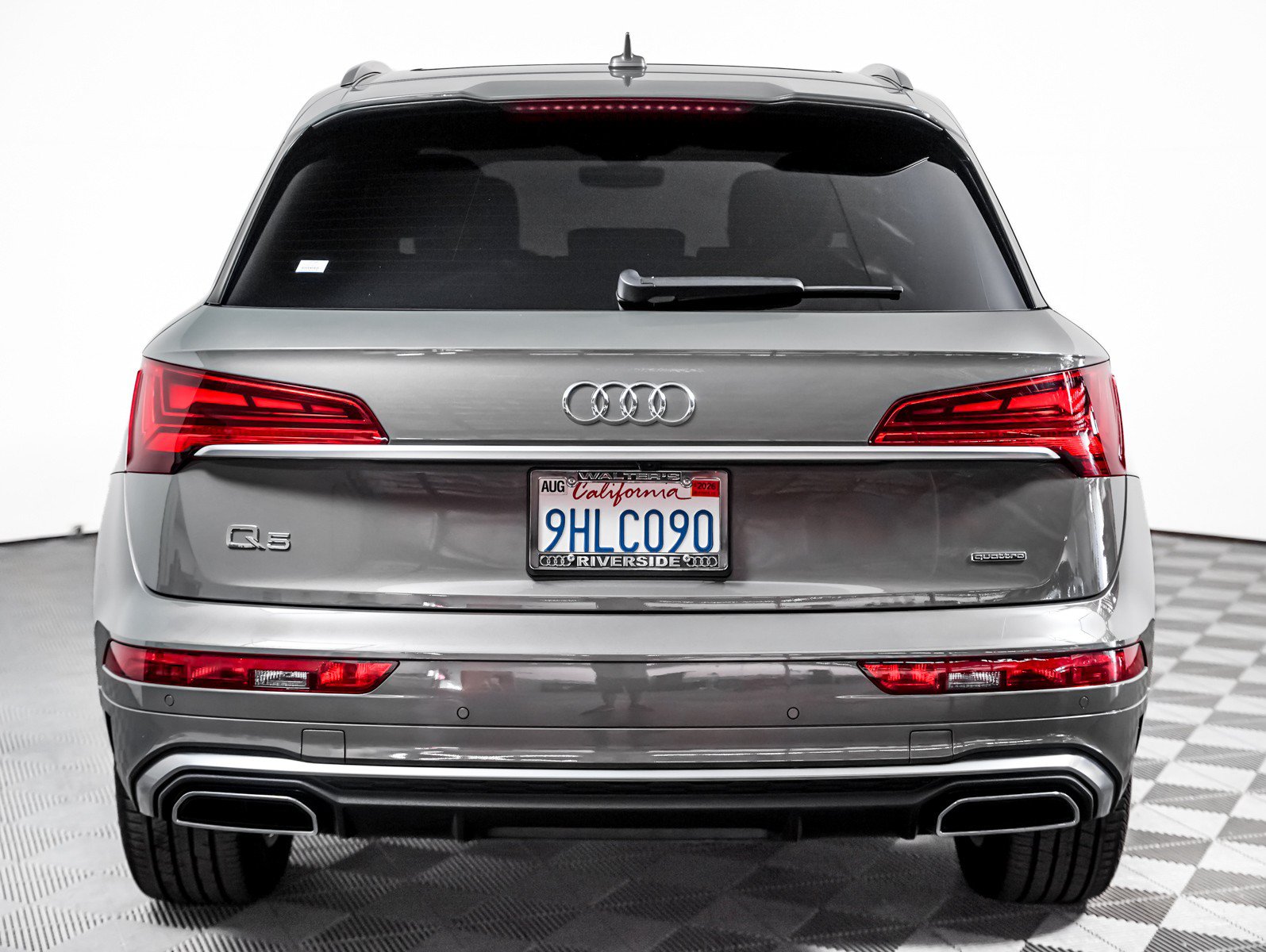 Used 2023 Audi Q5 e Premium w/ Convenience Package AWD/4WD image 7