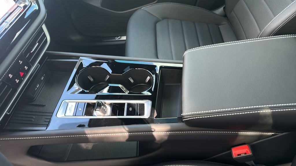 New 2026 Volkswagen Atlas Cross Sport SEL image 17