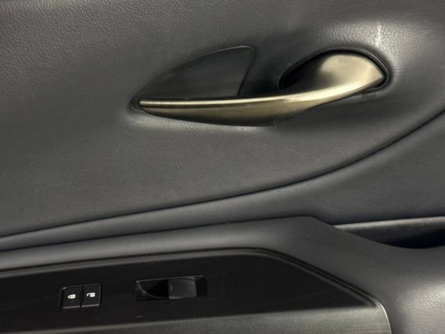 Used 2019 Lexus ES 350 F Sport w/ Accessory Package 2 FWD image 28