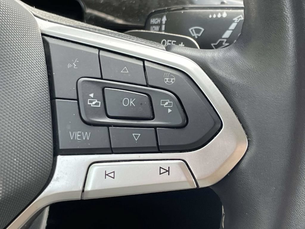 Used 2025 Volkswagen Atlas SE AWD/4WD image 26