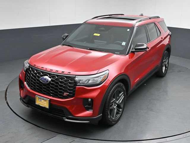 Certified 2025 Ford Explorer ST AWD/4WD image 44