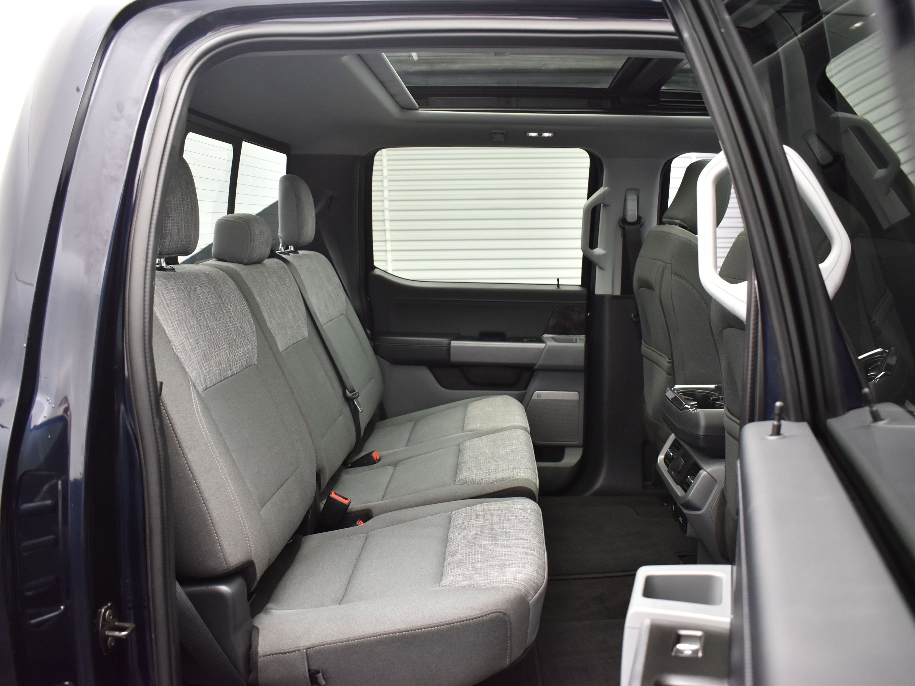 Used 2022 Ford F150 XLT w/ Equipment Group 302A High image 11