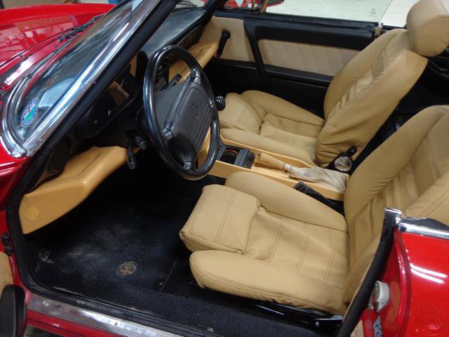 Used 1991 Alfa Romeo Spider image 12