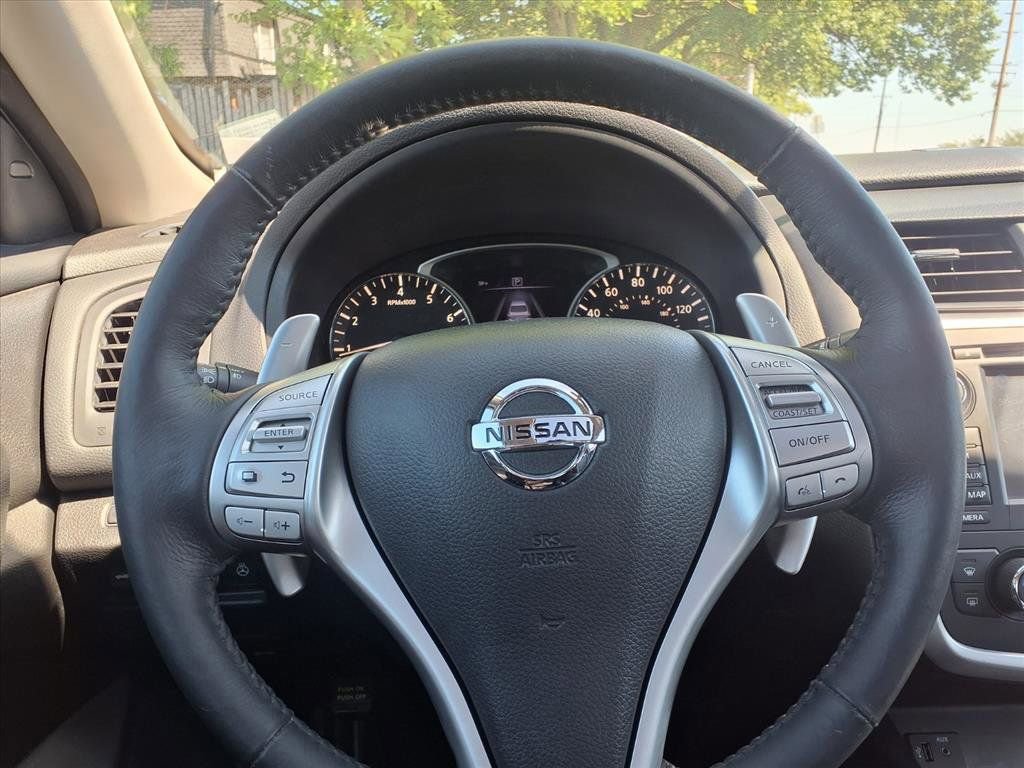 Used 2016 Nissan Altima 3.5 SL FWD image 14