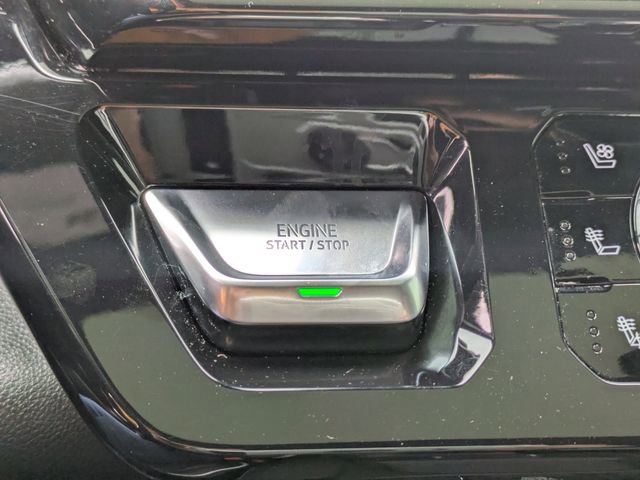 Used 2025 GMC Sierra 2500 AT4X image 33