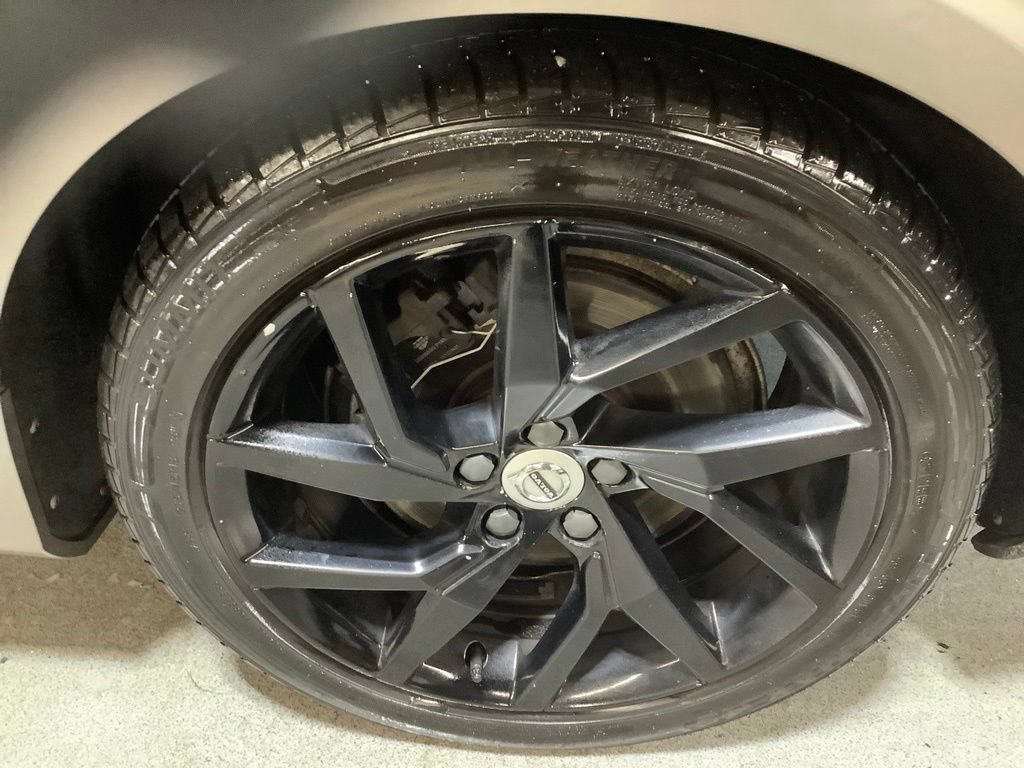 Used 2020 Volvo S60 T6 Momentum AWD/4WD image 11