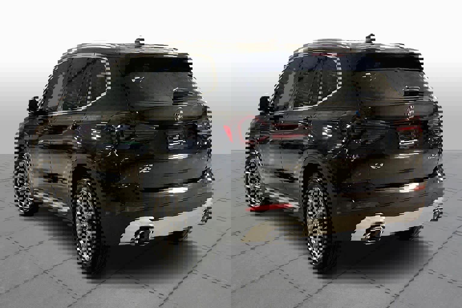 Used 2023 BMW X3 xDrive30i w/ Premium Package image 11