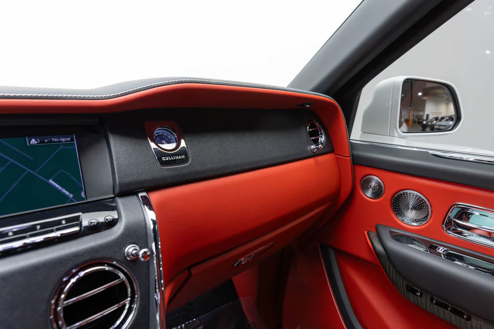 Used 2021 Rolls-Royce Cullinan AWD/4WD image 40