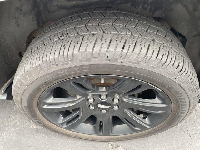 Used 2015 Cadillac Escalade ESV Premium AWD/4WD image 12