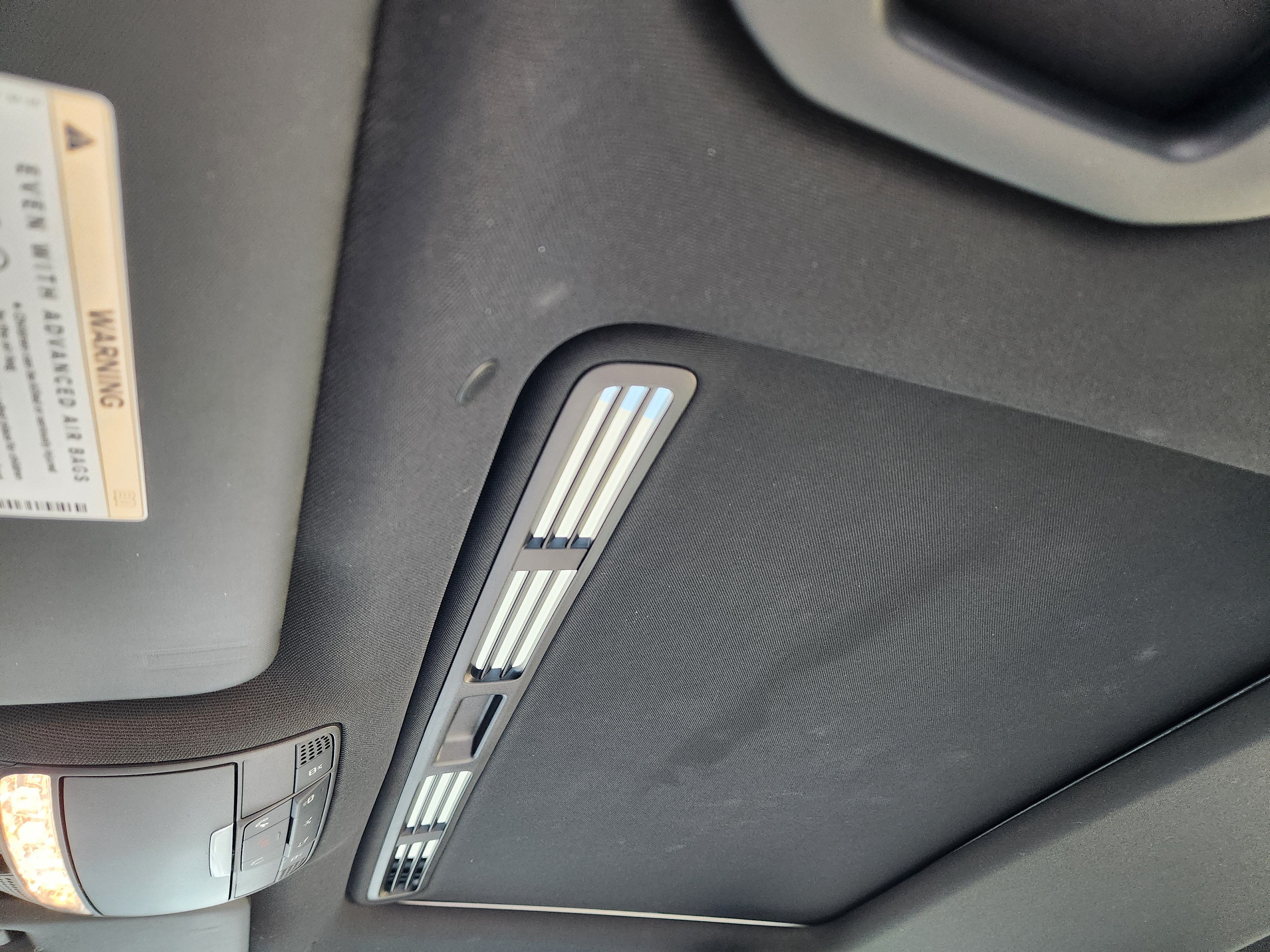 Used 2018 Mercedes-Benz E 300 image 25