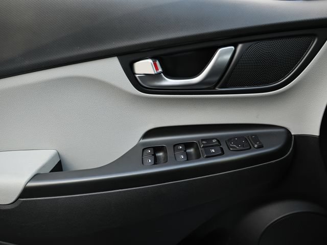 Used 2023 Hyundai Kona SEL FWD image 15