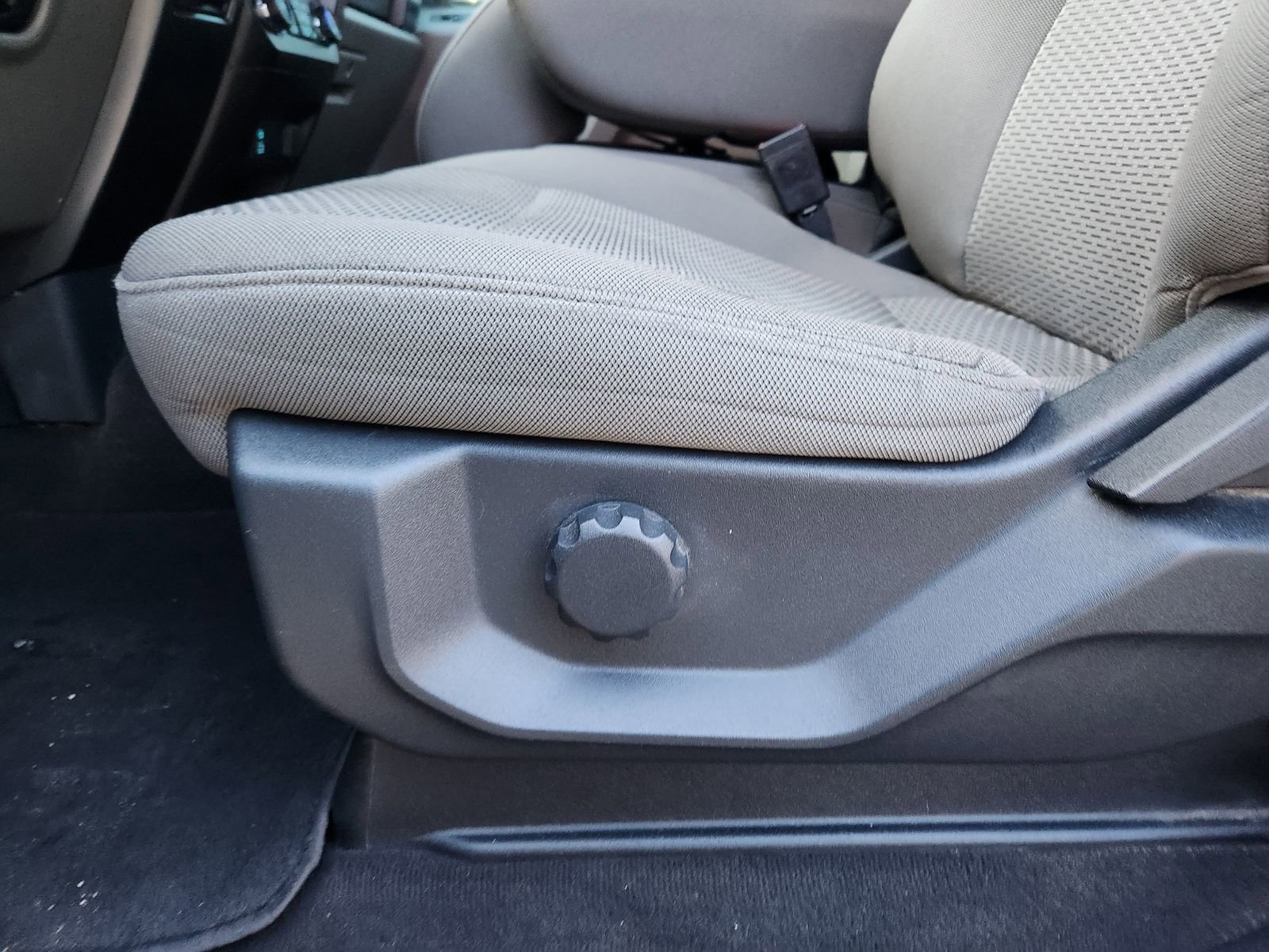 Used 2022 Ford F250 XLT w/ FX4 Off-Road Package image 31