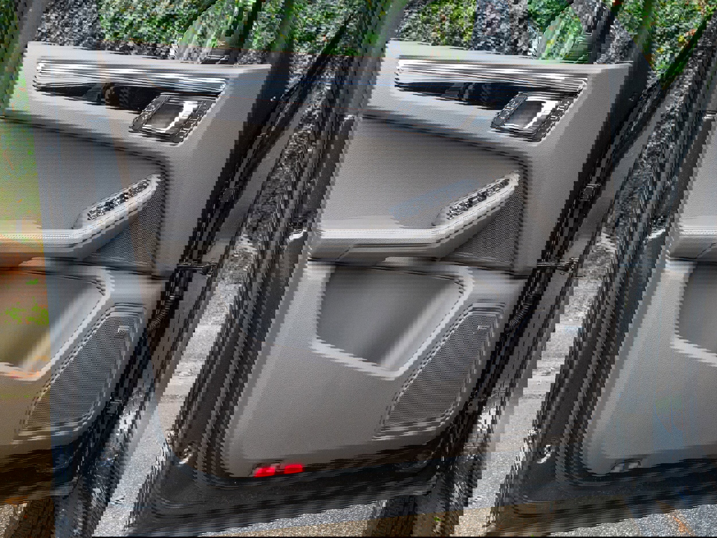 Used 2024 Porsche Macan image 29