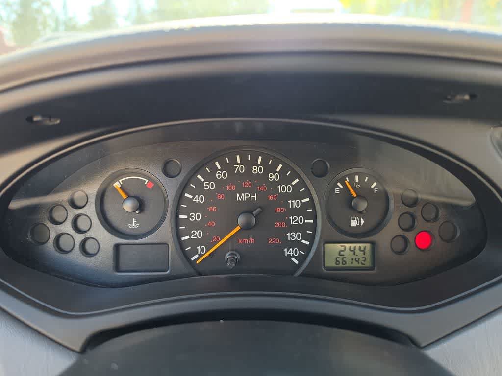 Used 2003 Ford Focus SE FWD image 15