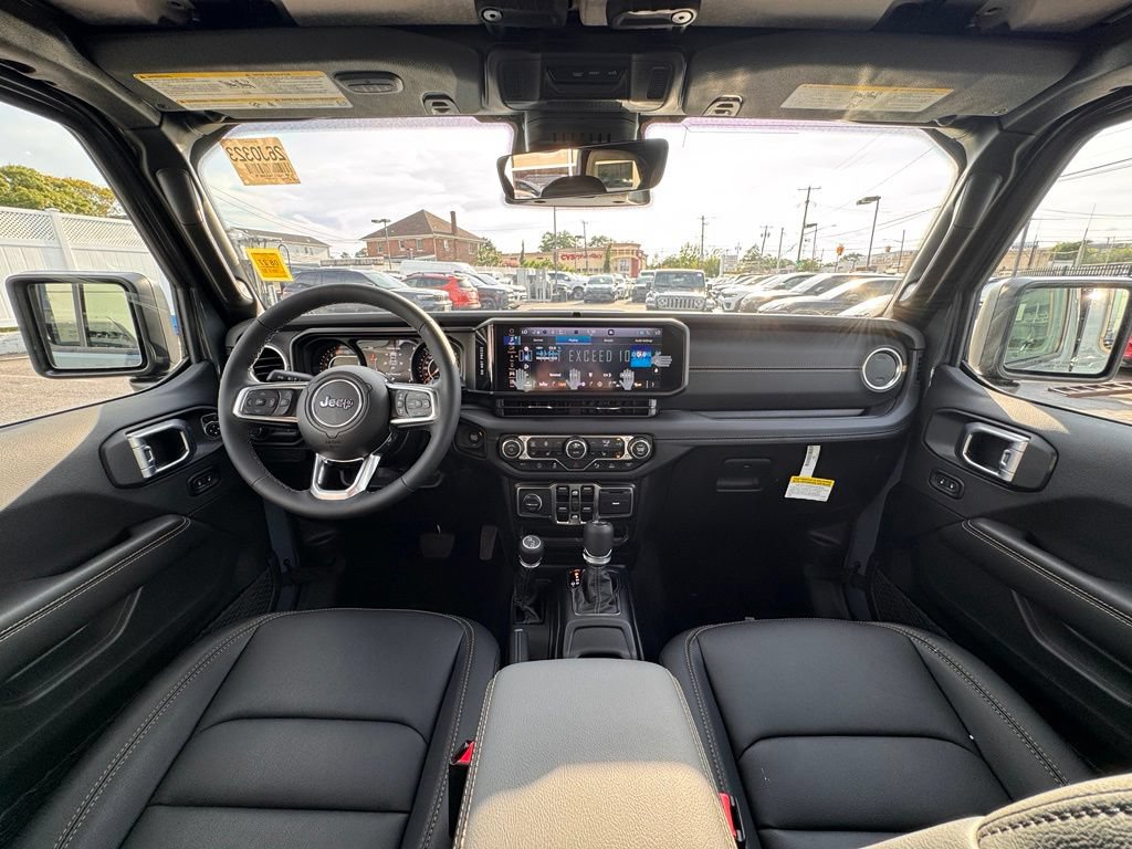 New 2026 Jeep Wrangler Unlimited Sahara w/ Safety Group AWD/4WD image 24
