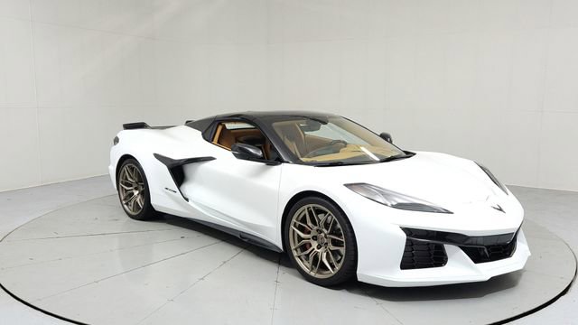 Certified 2023 Chevrolet Corvette Z06 w/ Stealth Interior Trim Package image 7