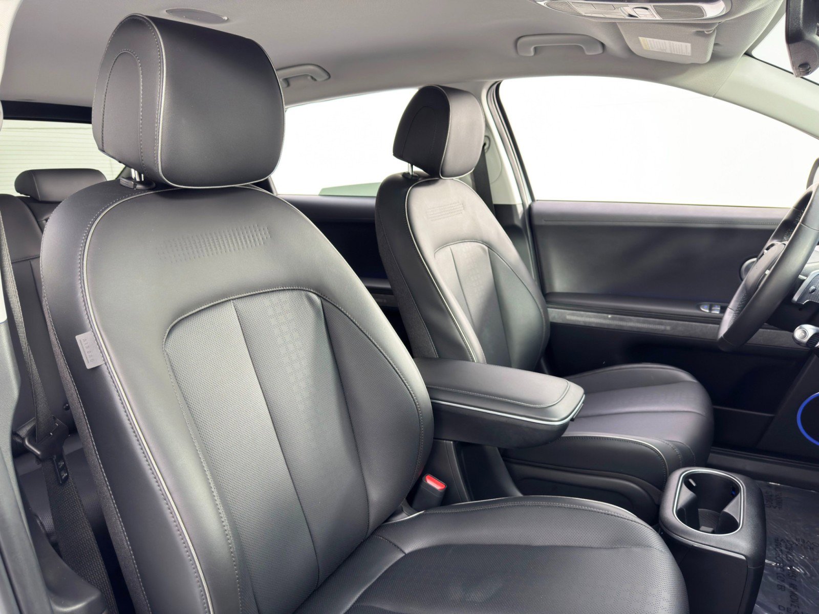 Used 2022 Hyundai Ioniq 5 SEL w/ Cargo Package image 37