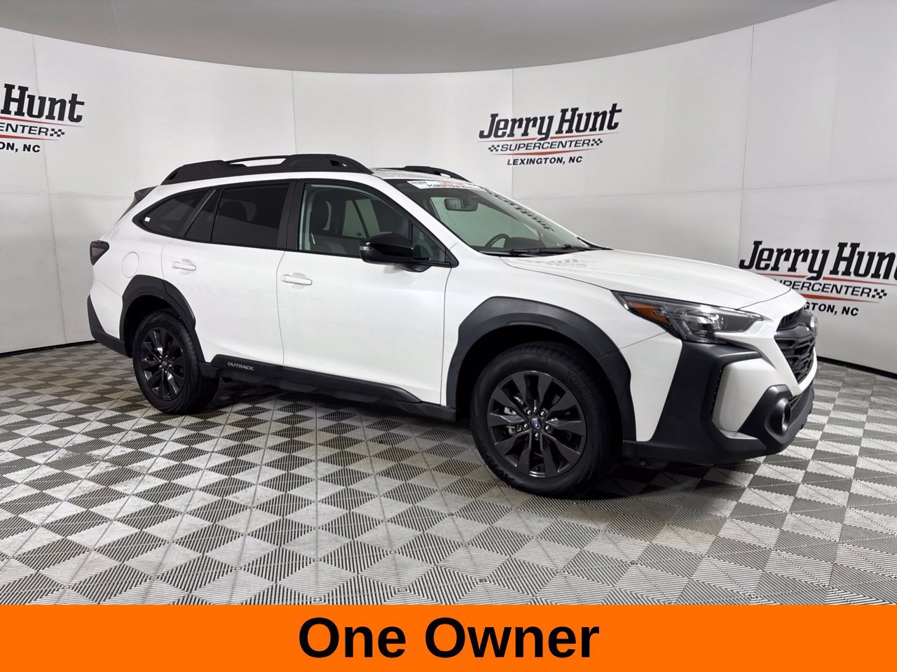 Used 2025 Subaru Outback Onyx Edition AWD/4WD image 4