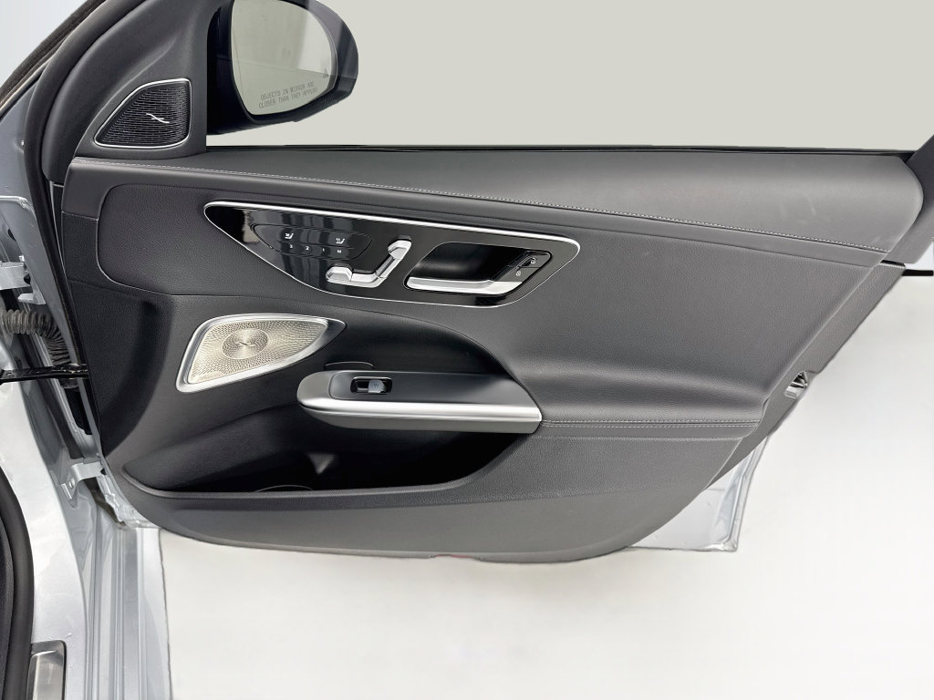 Certified 2025 Mercedes-Benz C 300 Sedan image 24