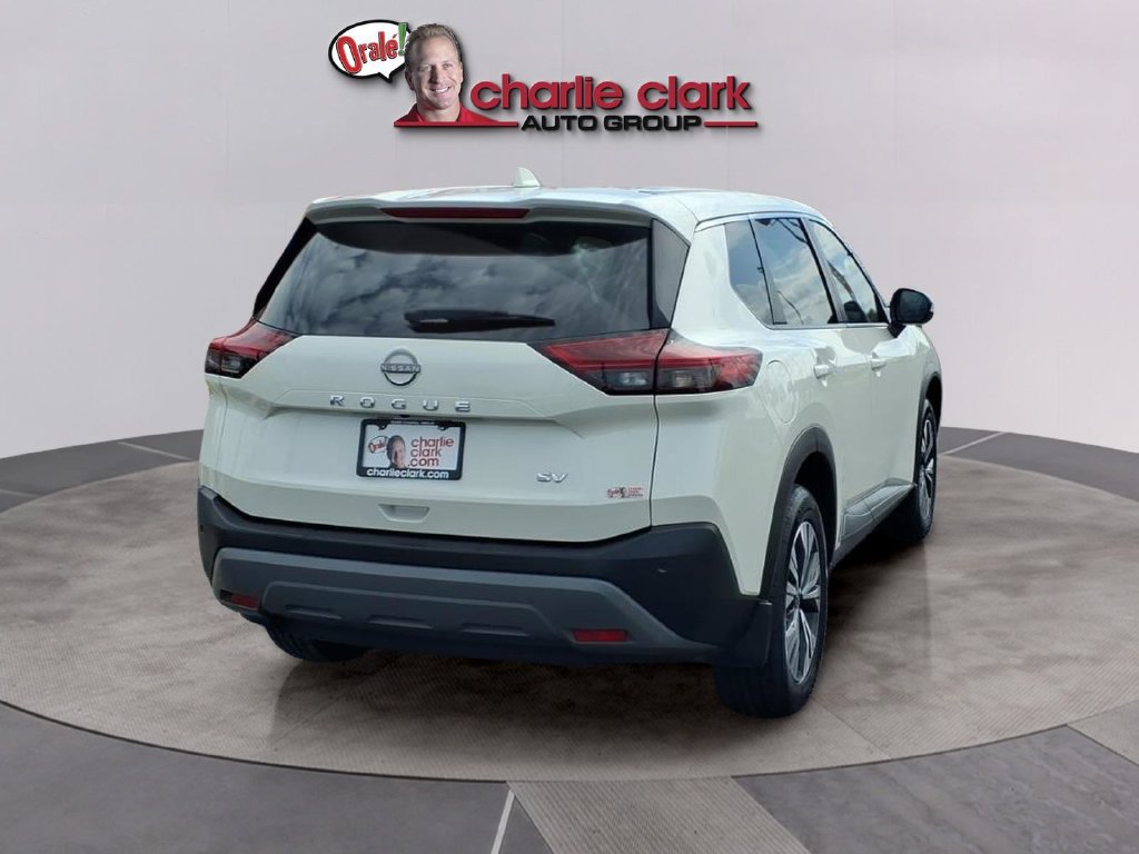 Used 2023 Nissan Rogue SV FWD image 5