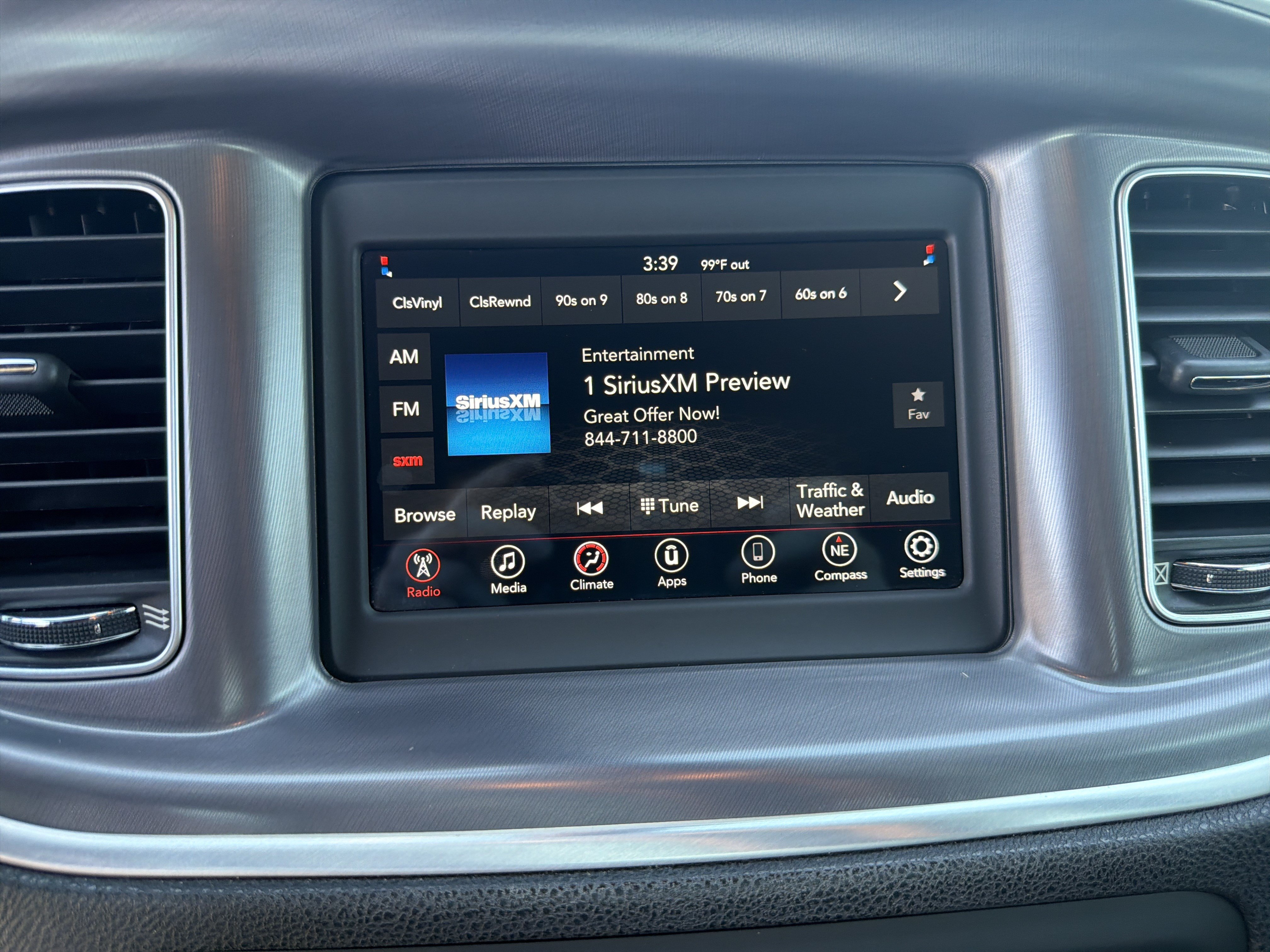 Used 2019 Dodge Charger SXT RWD image 32
