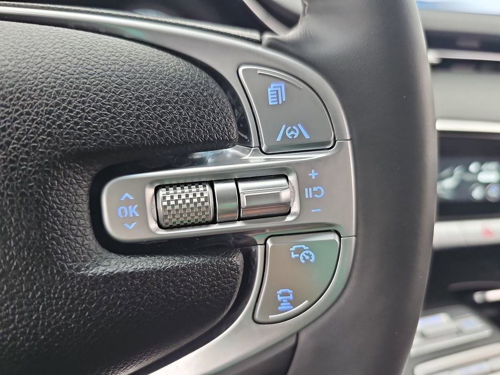 Used 2023 Genesis GV70 2.5T w/ Select Package image 29