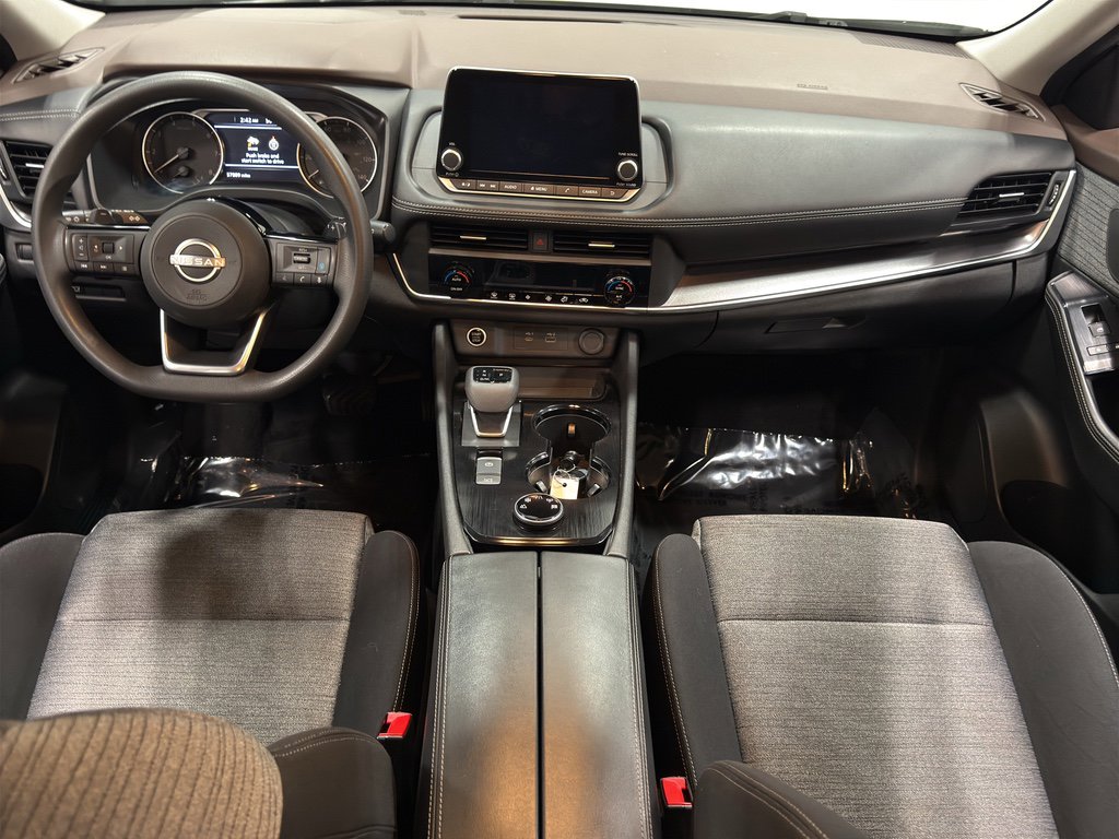 Used 2023 Nissan Rogue SV image 29