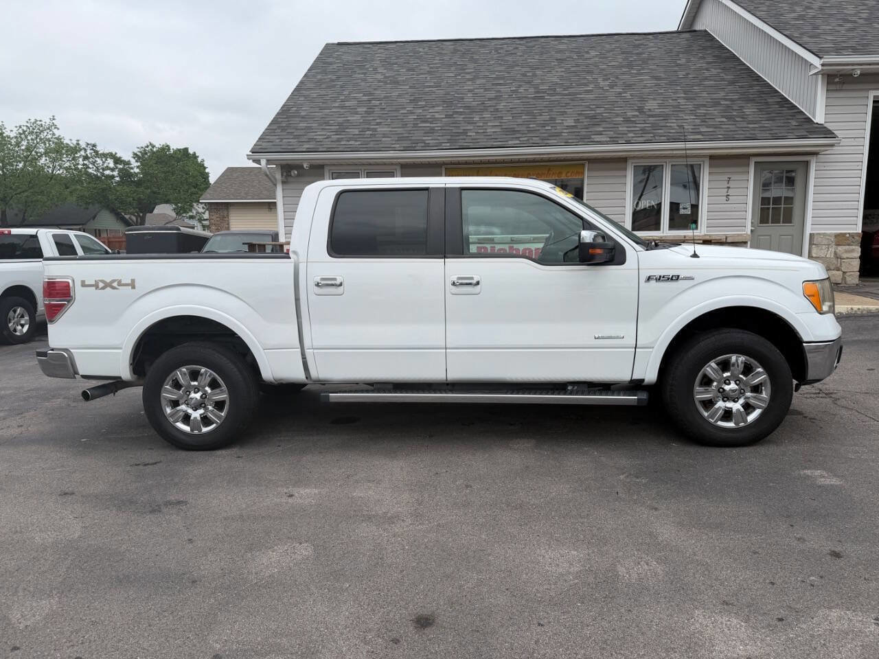 Used 2012 Ford F150 Lariat w/ Lariat Chrome Pkg AWD/4WD image 8