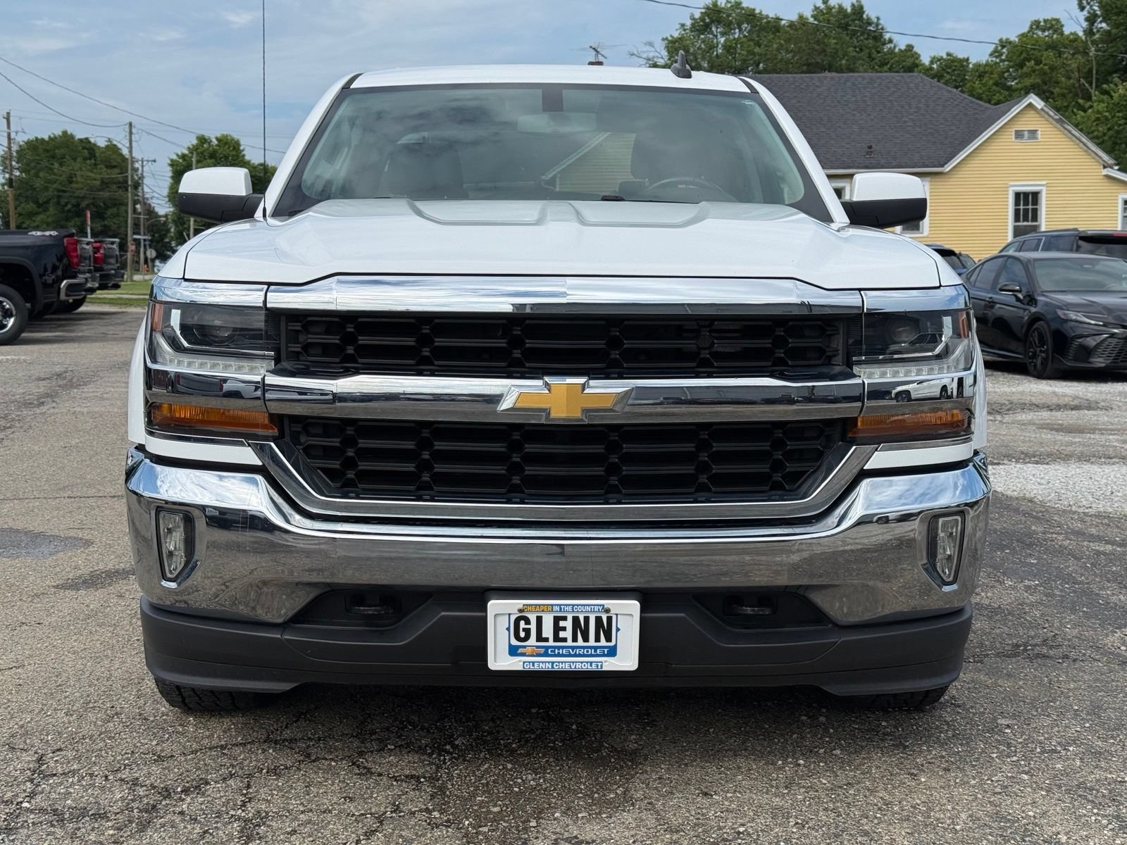 Used 2018 Chevrolet Silverado 1500 LT w/ All Star Edition AWD/4WD image 8