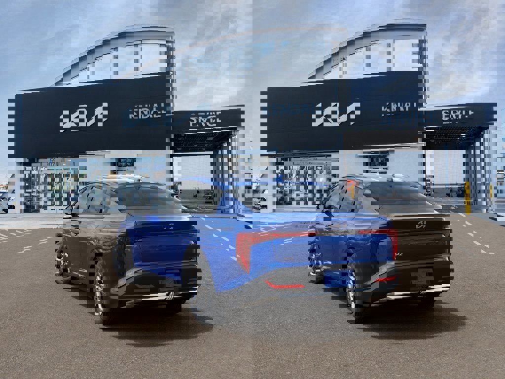 New 2026 Kia K4 LXS image 4