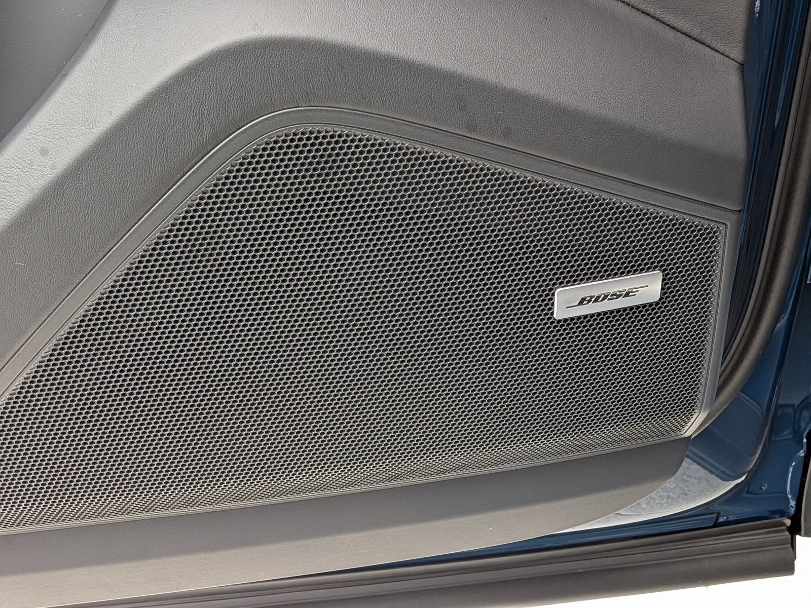 New 2026 Porsche Cayenne image 13