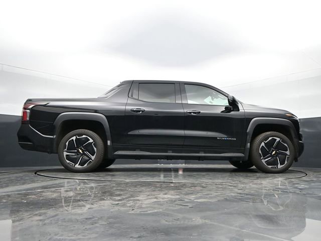 New 2026 Chevrolet Silverado EV LT AWD/4WD image 48