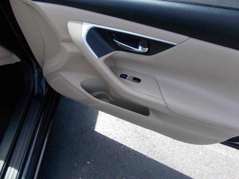 Used 2016 Nissan Altima 2.5 S w/ Power Driver Seat Package FWD image 22