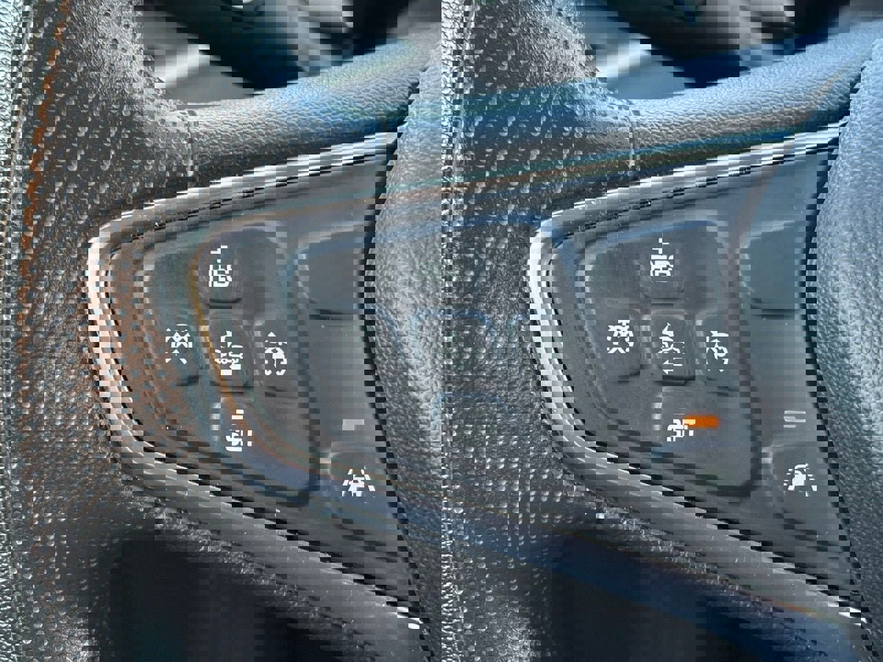 Used 2025 Chevrolet Malibu LS image 18