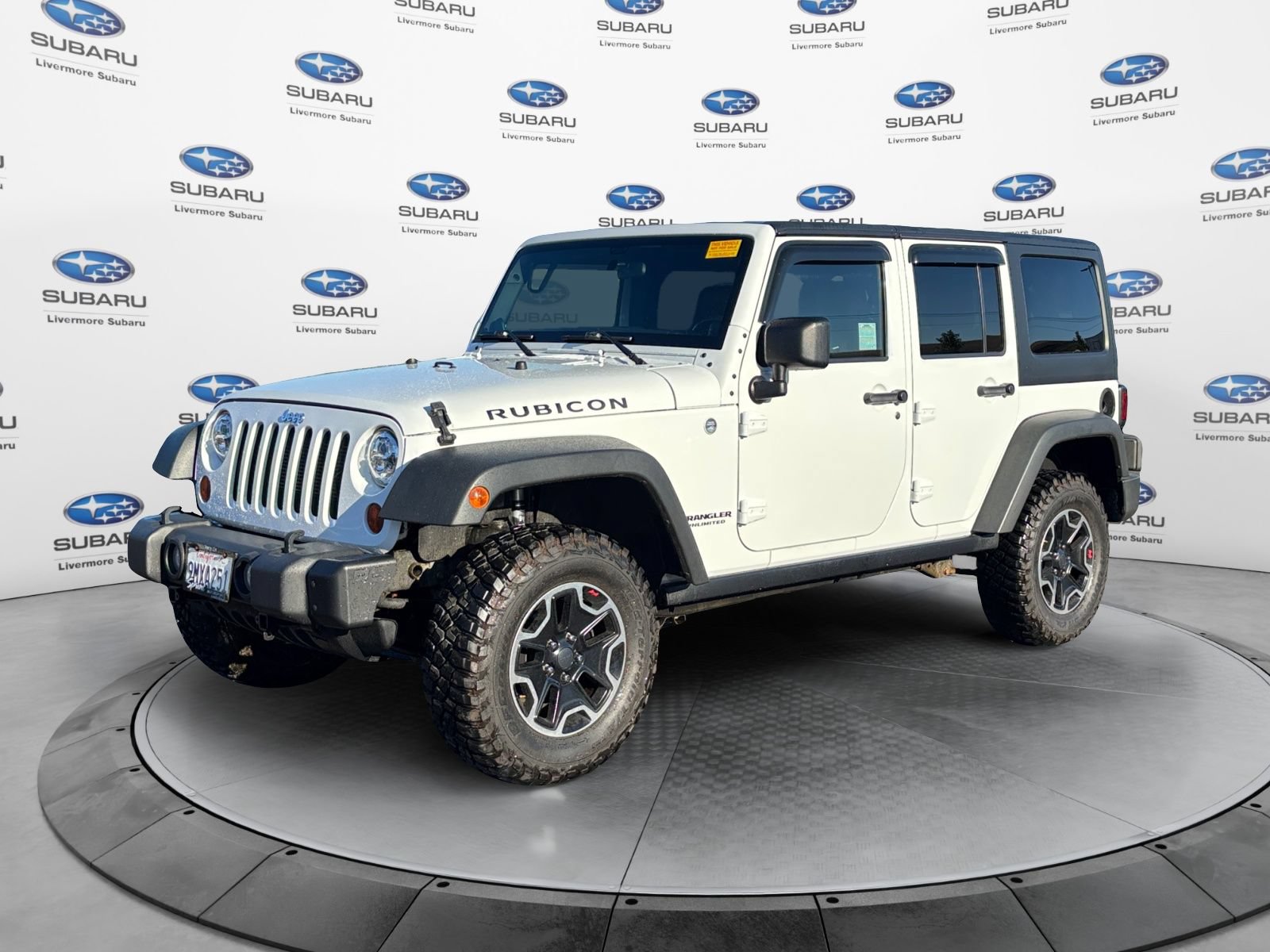 Used 2012 Jeep Wrangler Unlimited Rubicon w/ Connectivity Group AWD/4WD image 2