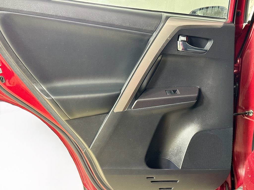 Certified 2018 Toyota RAV4 XLE image 18