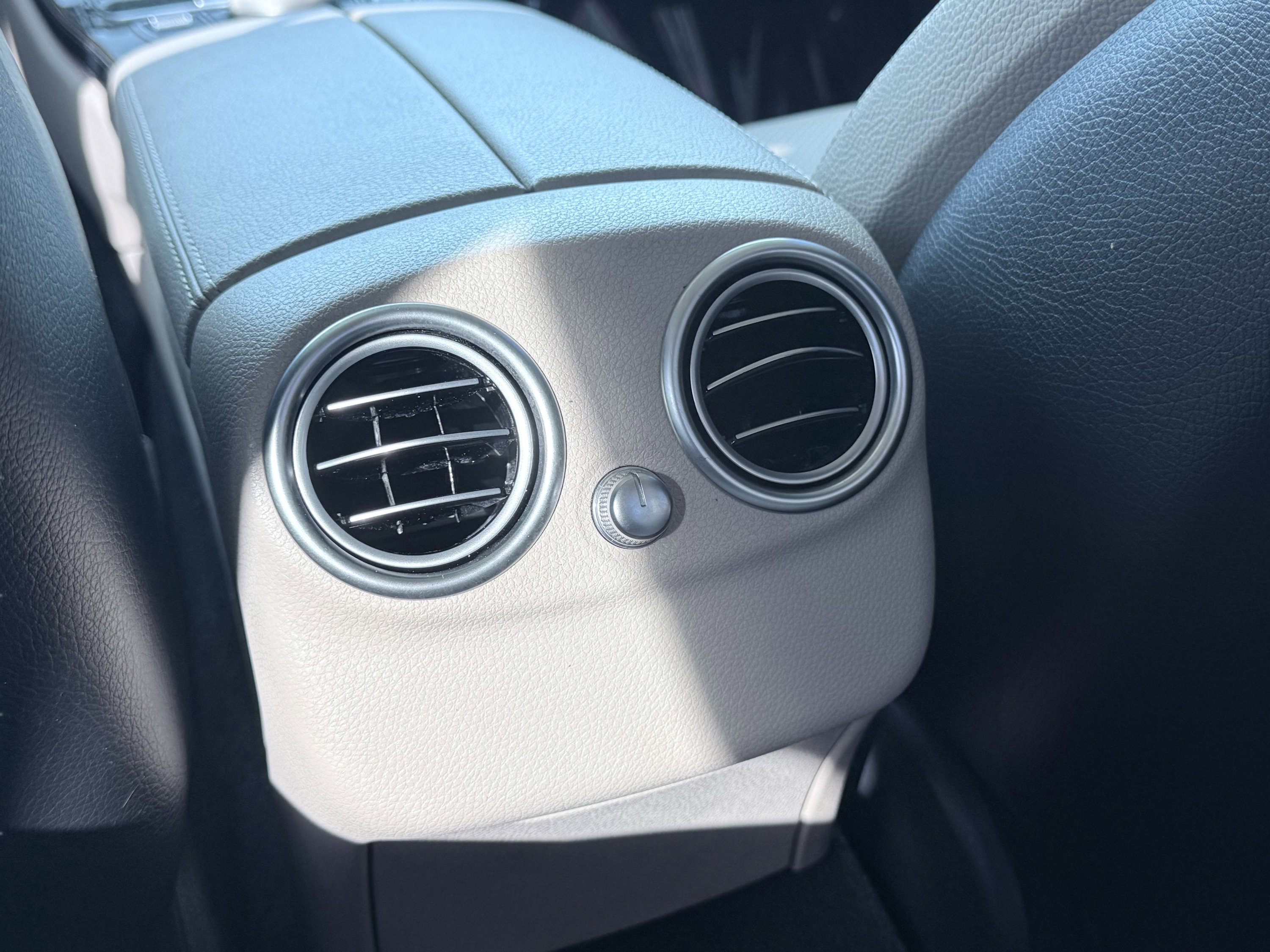 Used 2021 Mercedes-Benz C 300 Sedan image 27