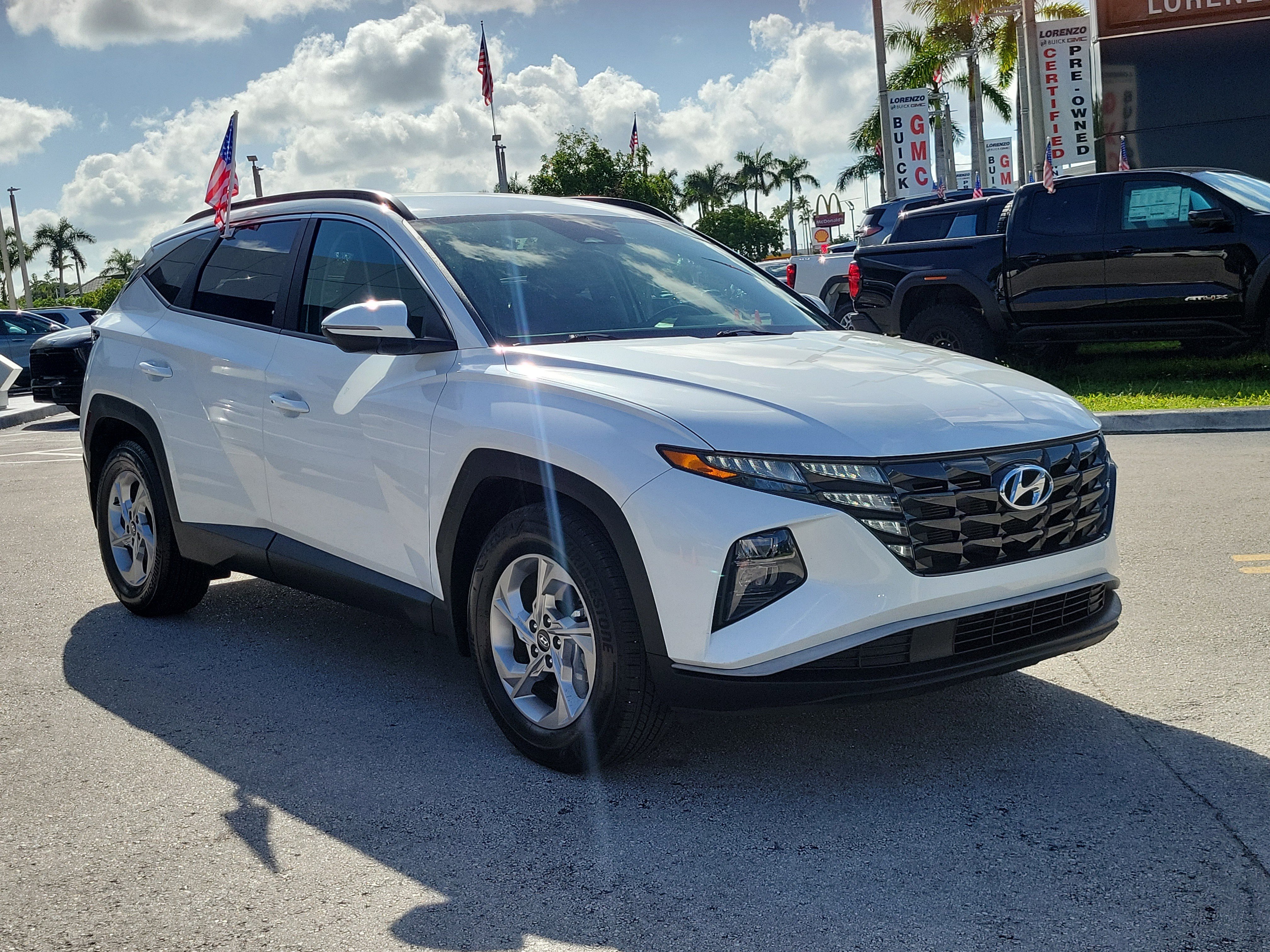 Used 2022 Hyundai Tucson SEL w/ Cargo Package image 3