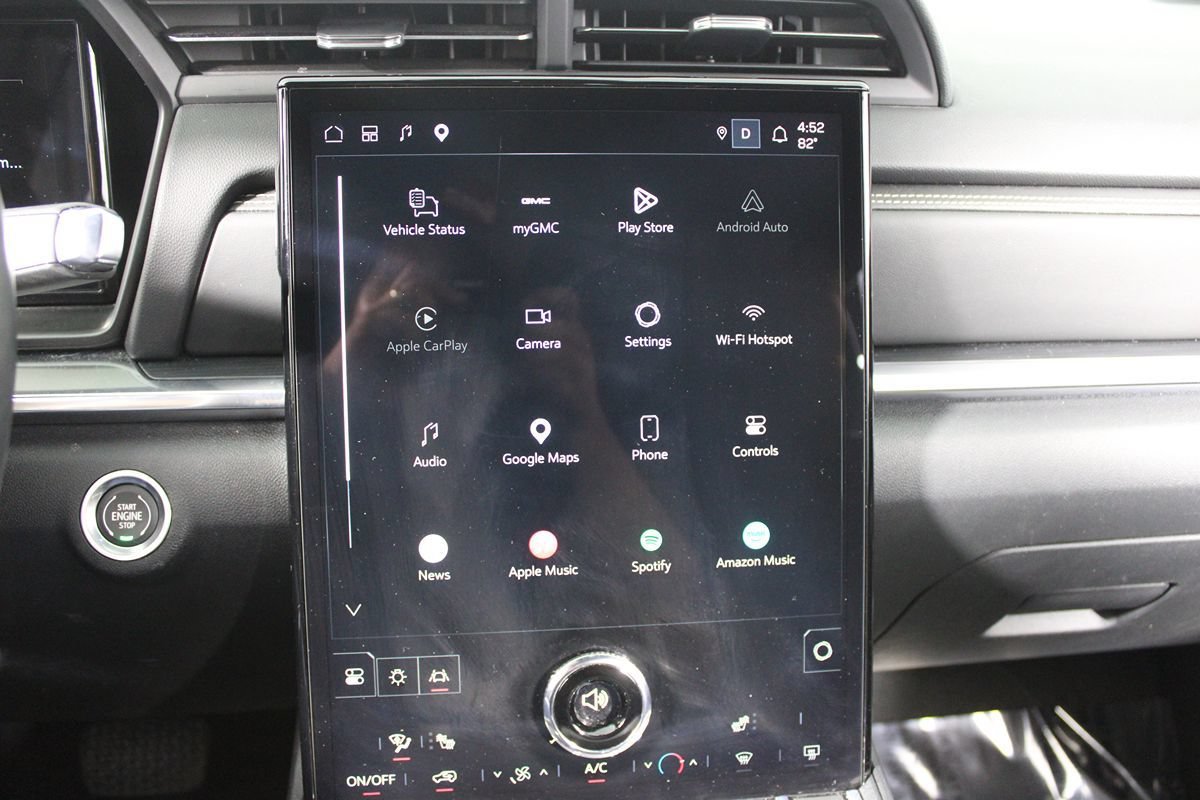 Used 2026 GMC Terrain Elevation FWD image 16