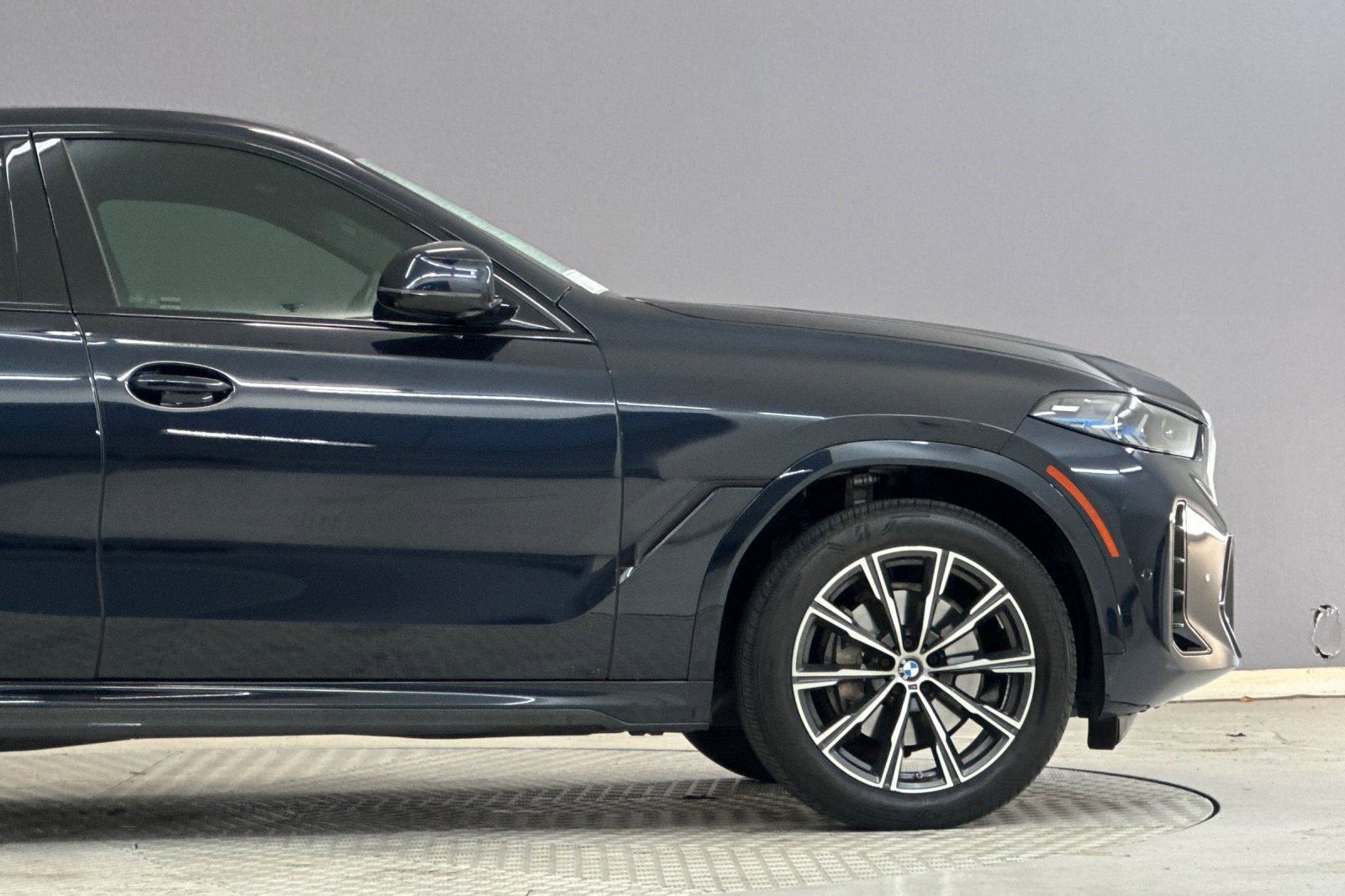 Certified 2024 BMW X6 xDrive40i w/ Premium Package image 36