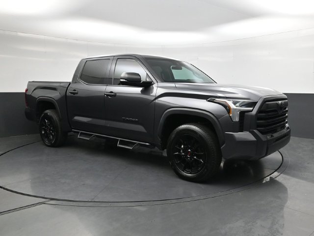 Used 2023 Toyota Tundra SR5 w/ SR5 Convenience Package AWD/4WD image 2