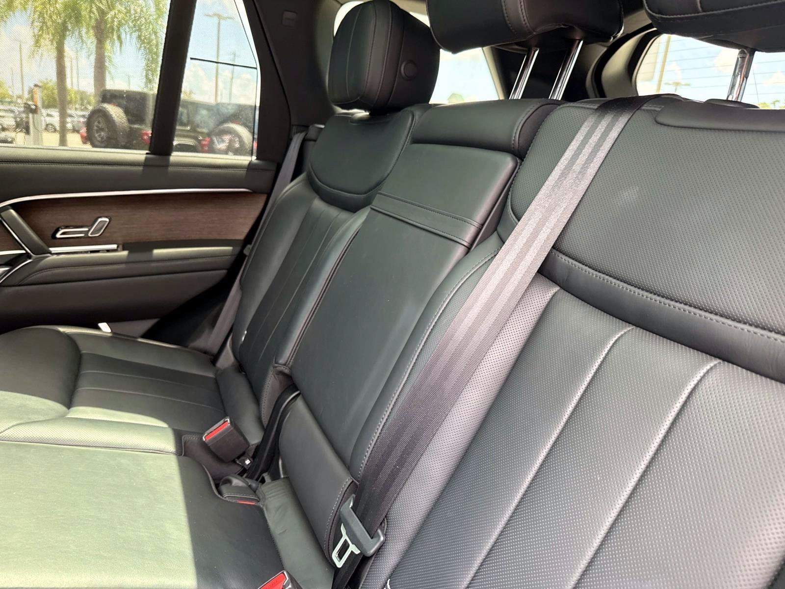 Used 2023 Land Rover Range Rover SE AWD/4WD image 13
