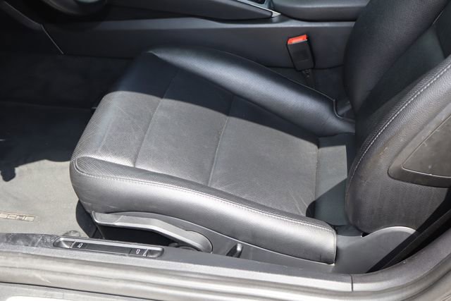 Used 2019 Porsche 718 Cayman RWD image 12