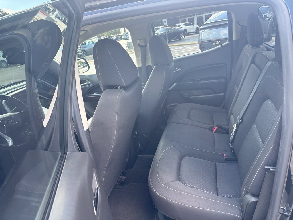 Used 2015 GMC Canyon SLE RWD image 18