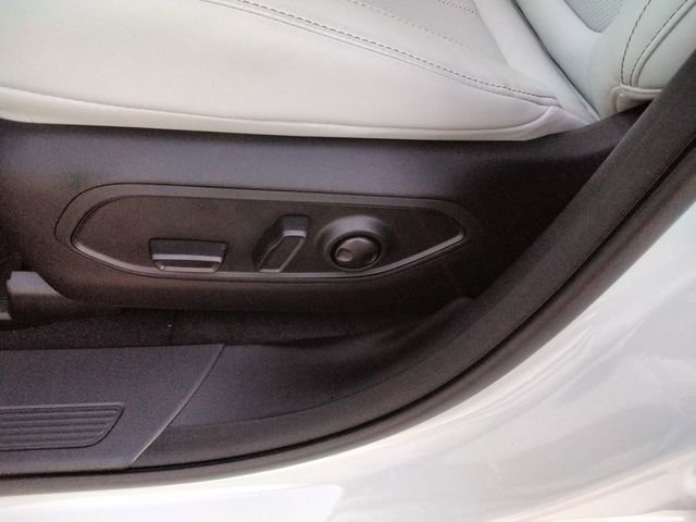 New 2026 Jeep Cherokee Limited image 29