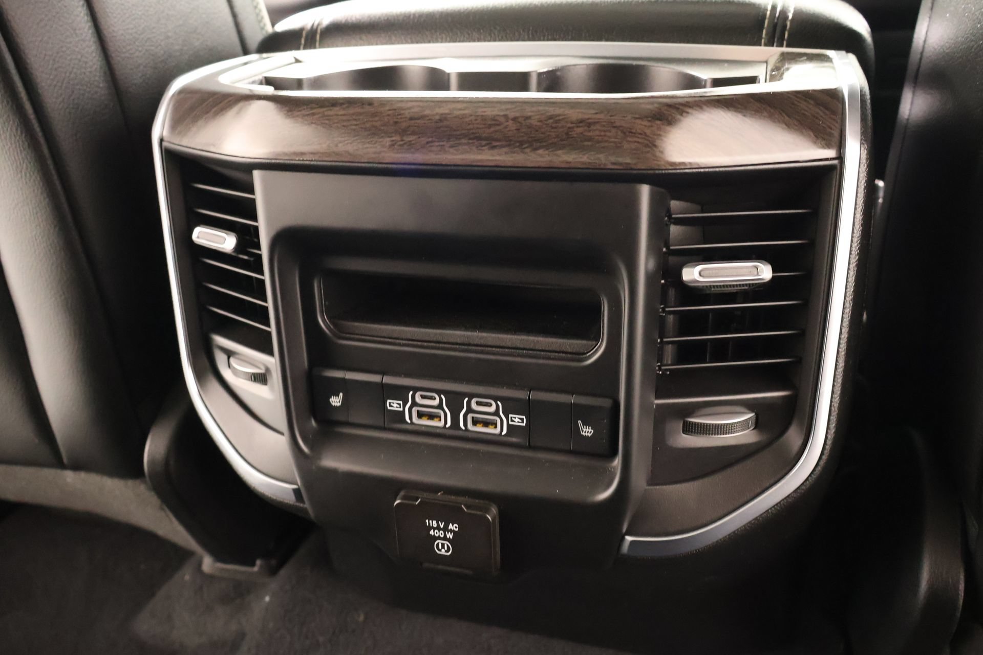 Used 2025 RAM 1500 Laramie w/ Laramie Southwest Edition AWD/4WD image 16