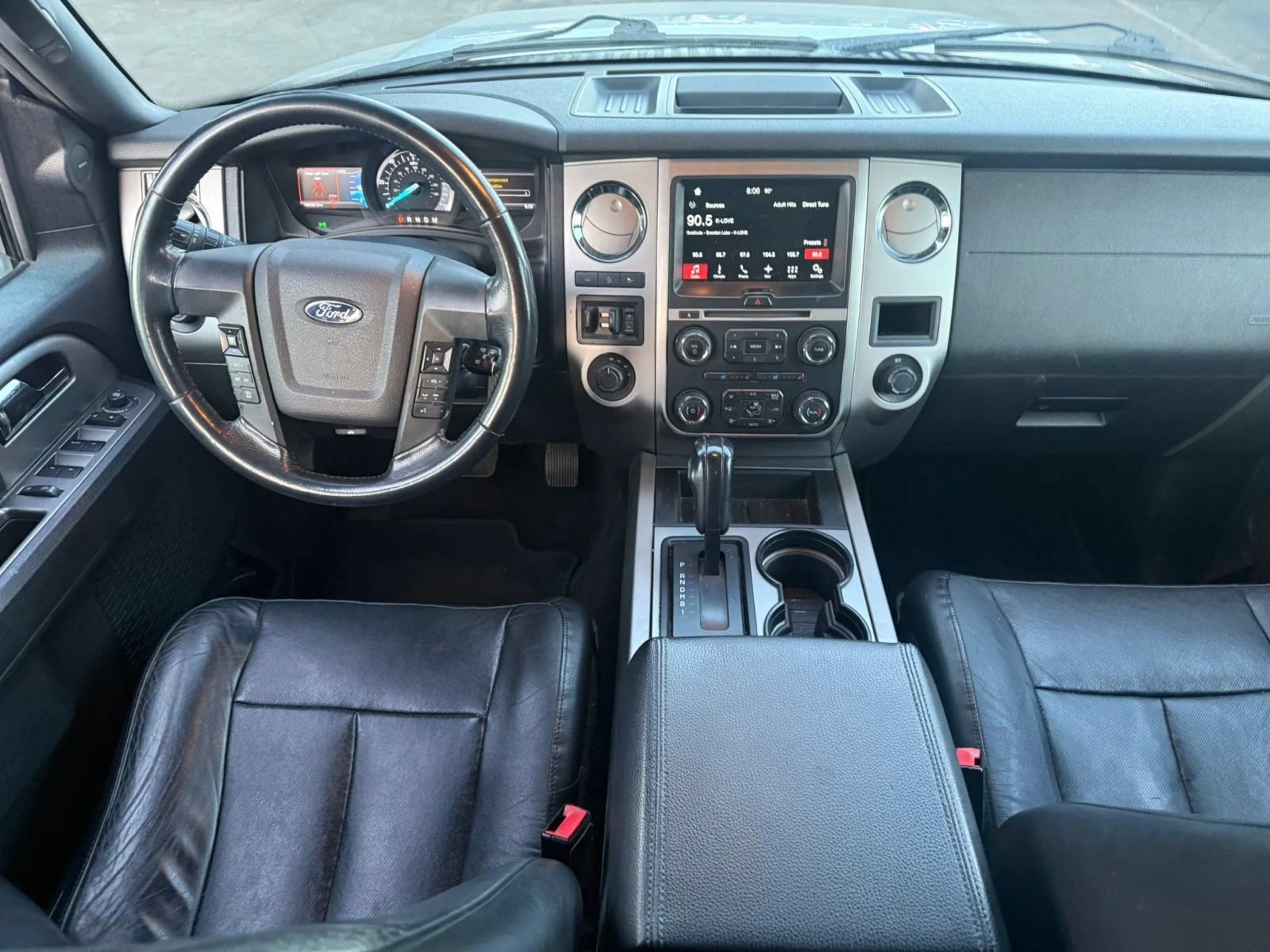 Used 2016 Ford Expedition XLT w/ Equipment Group 202A AWD/4WD image 5