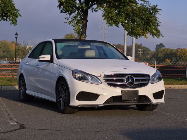 Used 2014 Mercedes-Benz E 350 4MATIC Sedan image 3