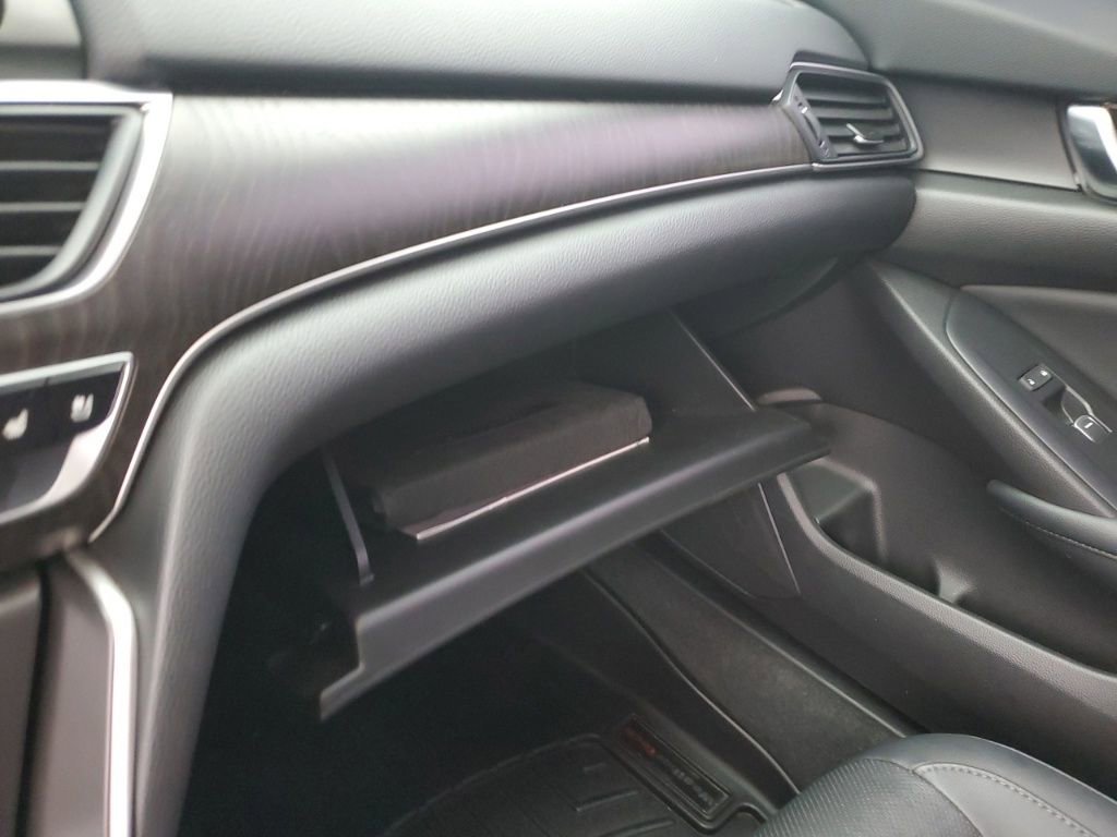 Used 2021 Honda Accord Touring image 22